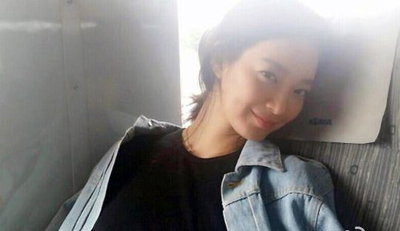 신민아, 매력적인 보조개 여신…"역광압도, 비주얼" 과시