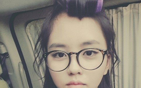[후아유]김소현, 안경+헤어롤 장착 '소탈한 매력'