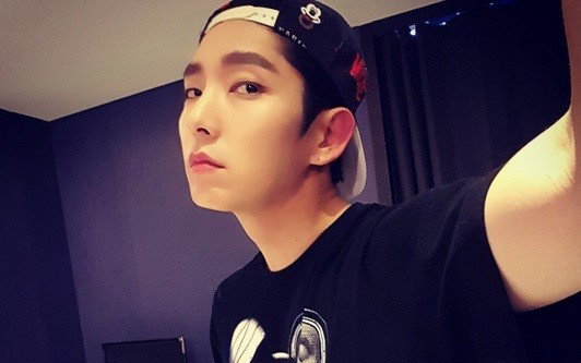 이준기, 스냅백 쓰고 동안 외모 과시 셀카…