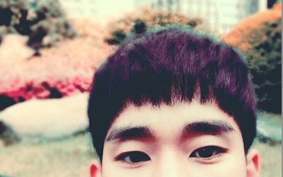 프로듀사 김수현, 초근접 시무룩…"피곤한 신입PD"