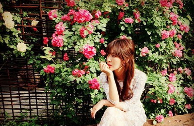 김소연, 꽃보다 아름다운 순백의 신부 변신…‘드레스 소연’