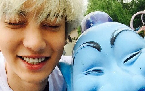 엑소 찬열, 심쿵을 부르는 배시시 미소 ‘귀요미…’