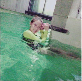 보아, 제주서 수영 중 "아이고 즐겁다!! 당분간 놀거야"