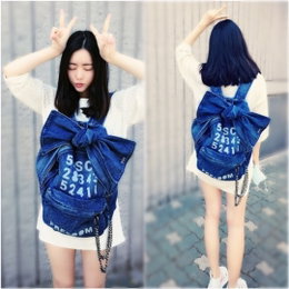 홍수아, 10대 소녀 같은 미모 눈길..'패셔니스타의 백팩'