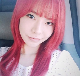 '소시' 써니, 파격 헤어 변신…"레드 써니, 성숙+섹시미"