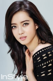 고아라, 시크 블랙 여신으로 완벽 변신 '도시적 매력'