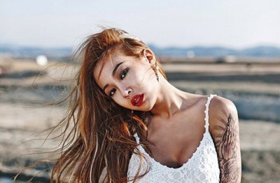 제시, 화보 속 도발적인 포즈 '블링 매거진'