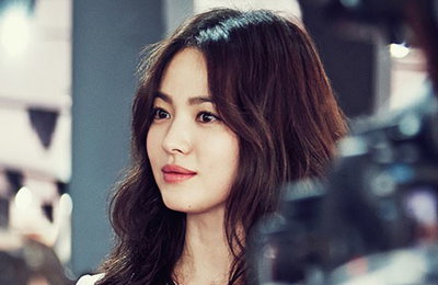 송혜교, 파리를 빛낸 그녀의 휴가...'시선 집중!'