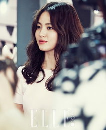 송혜교, 파리를 빛낸 그녀의 휴가...'시선 집중!'