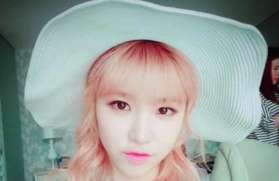 '시크릿' 전효성, 상큼한 일상 셀카 '뷰티바이블 2015'