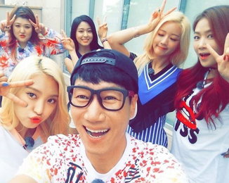 지석진, 女 아이돌과 다정한 모습 '함박 미소'