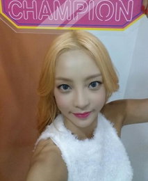 구하라, 깜찍한 셀카 "오늘 솔로 컴백"