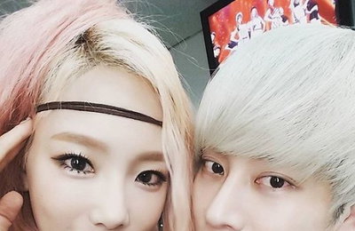 김희철·태연, 비주얼 남매…"대표 절친 인증샷"