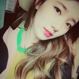 수지, 혼자사는 미모…"나홀로, 화보"