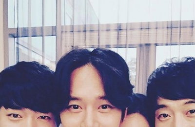 이연희, 화정 F4와 꽃 미모 발산…"빛나는 홍일점"