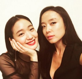김고은·전도연, 다정한 투샷…”선후배 훈훈하게”