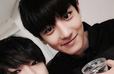 예성·찬열, 형제같은 다정한 인증샷 공개 "찬열무김치랑"