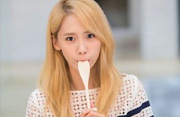 윤아, 여신도 식후경…"청순여신의 반전매력"
