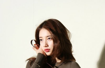 수지, 비하인드컷이 공개...’무보정 늘씬 몸매'