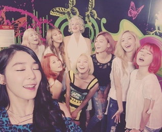 티파니, 소녀시대 데뷔 8주년 소감 "행복한 여덟명의 소녀들"