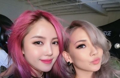 씨엘·포니, 다정한 투샷…"Ma main GZB 포니"