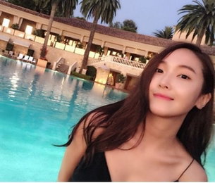 SM과 결별한 제시카, 휴양지서 “삶의 매 순간 즐기세요”