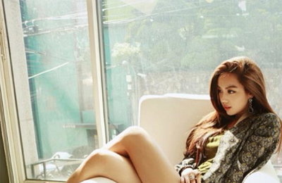 '18초' 김희정, 진정한 하의 실종 패션 ‘명품 각선미’뽐내
