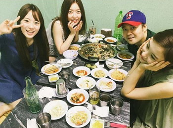 전현무 일상 공개...허영지·장예원·레이디제인 "부대찌개 회동"