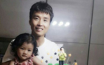 이동국, 딸과 함께 K리그 400경기 자축 "모태곱슬 수아와"