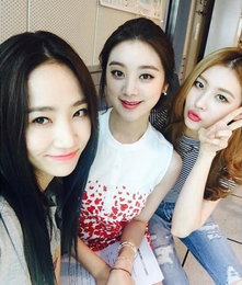 원더걸스, '최화정의 파워타임' 빛낸 미모…"상큼 발랄"
