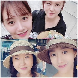 김재경·전혜빈, 붕어빵 모녀 인증샷 공개…"엄마랑 데이트"