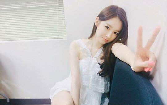강민경, V만한 얼굴…"깜찍 브이포즈"