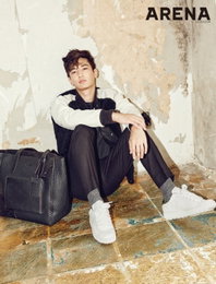 샤이니 민호, 화보 공개 '남성미 물씬'
