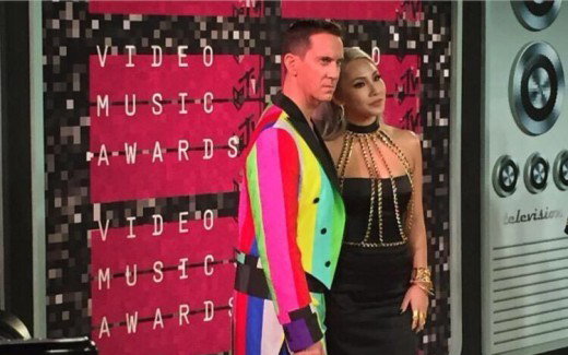 씨엘, 제레미 스캇과 美 MTV VMA 레드카펫 등장