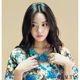 '진짜 사나이' 한그루, 세련미 화보 "여신 미모"