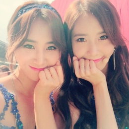 소녀시대 유리 윤아와 다정 셀카, "안구정화 여신미모"