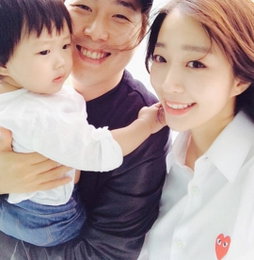 장범준·송지수, 딸 조아와 근황 공개 '단란한 가족'