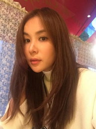 고소영 근황 포착… 세월을 거스르는 '여신 미모' 뽐내