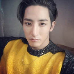 이수혁, 일상 셀카 공개  '훈훈 포스'