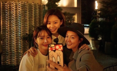 김성은·박수진·왕지혜, 절친들의 회동…"화사한 미모"