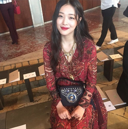 설리, 美뉴욕 빛낸 여신 미모 '여배우 포스 물씬'