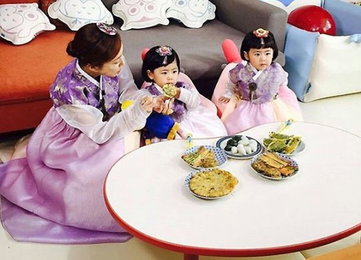 슈, 라둥이와 한복인사…"명절 음식 삼매경"