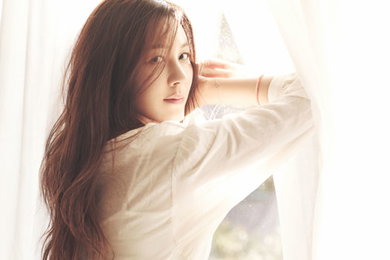 배우 김하늘, 한 살 연하 사업가와 열애