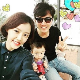 정준호♥이하정, 가족사진 공개…'완전체 가족'