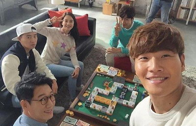 '런닝맨', 화기애애 팀워크...'촬영장' 인증샷 공개