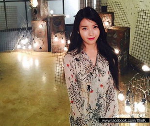 아이유, 단아한 요조숙녀…'청초한 미모' 뽐내