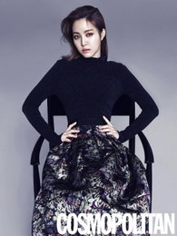 손나은, 잘록한 19인치 개미허리 '성숙미' 뽐내