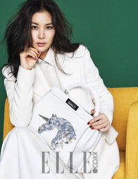 고소영, 화이트룩 스타일링...'독보적인 미모' 과시