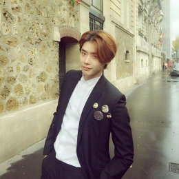 이종석, 파리 밝힌 훈훈 매력…"꽃보다 종석"
