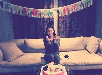 보아, 30번째 생일 파티…"민낯도 빛나는 미모"